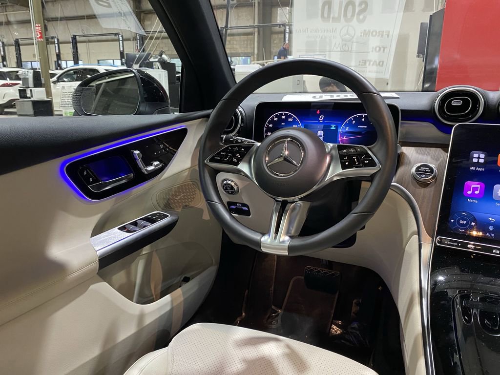 Certified 2026 Mercedes-Benz GLC 300 image 3