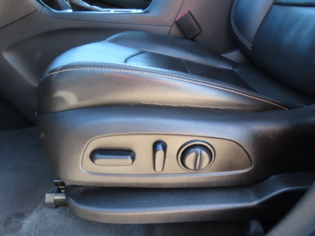 Used 2019 Chevrolet Equinox Premier FWD image 8