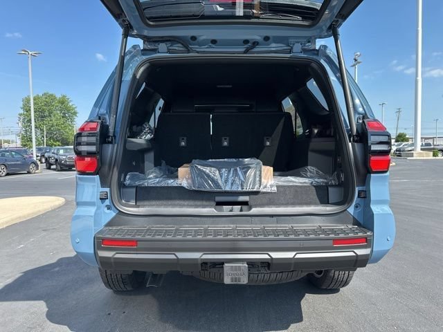 New 2026 Toyota 4Runner TRD Off-Road Premium w/ Tow Technology Package AWD/4WD image 32