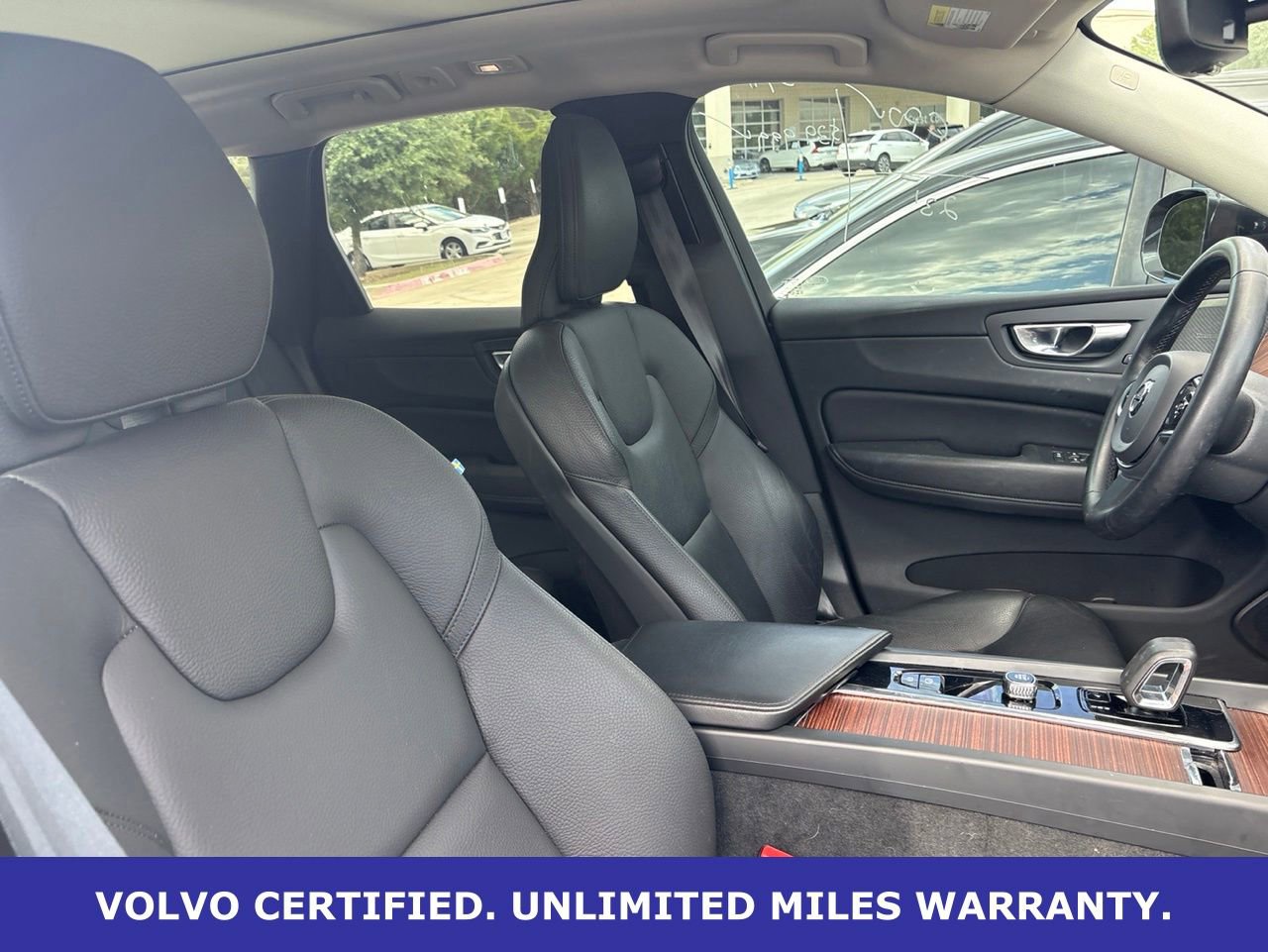 Certified 2023 Volvo XC60 B5 Plus AWD/4WD image 11