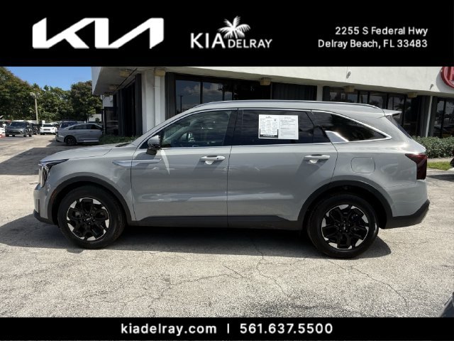 Used 2026 Kia Sorento S w/ S Panoramic Sunroof Package FWD image 5