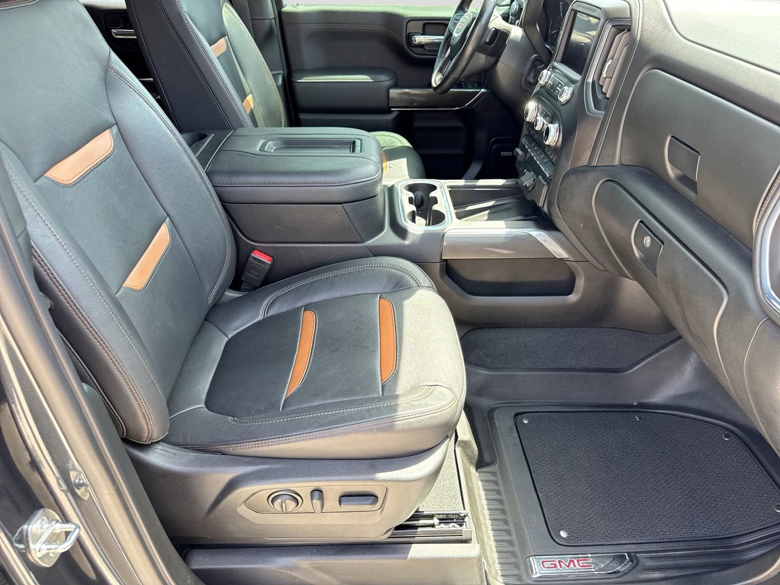 Used 2022 GMC Sierra 1500 AT4 w/ AT4 Preferred Package AWD/4WD image 27