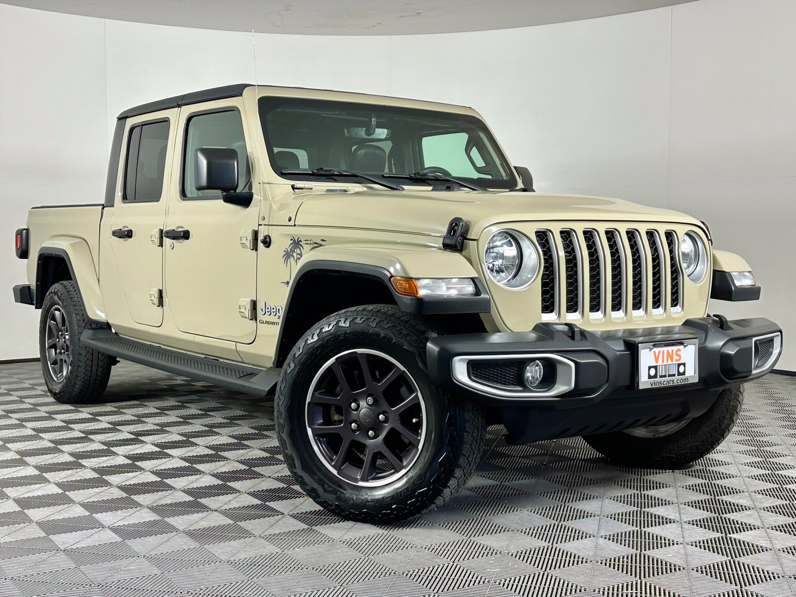 Used 2022 Jeep Gladiator Overland w/ Popular Equipment Package