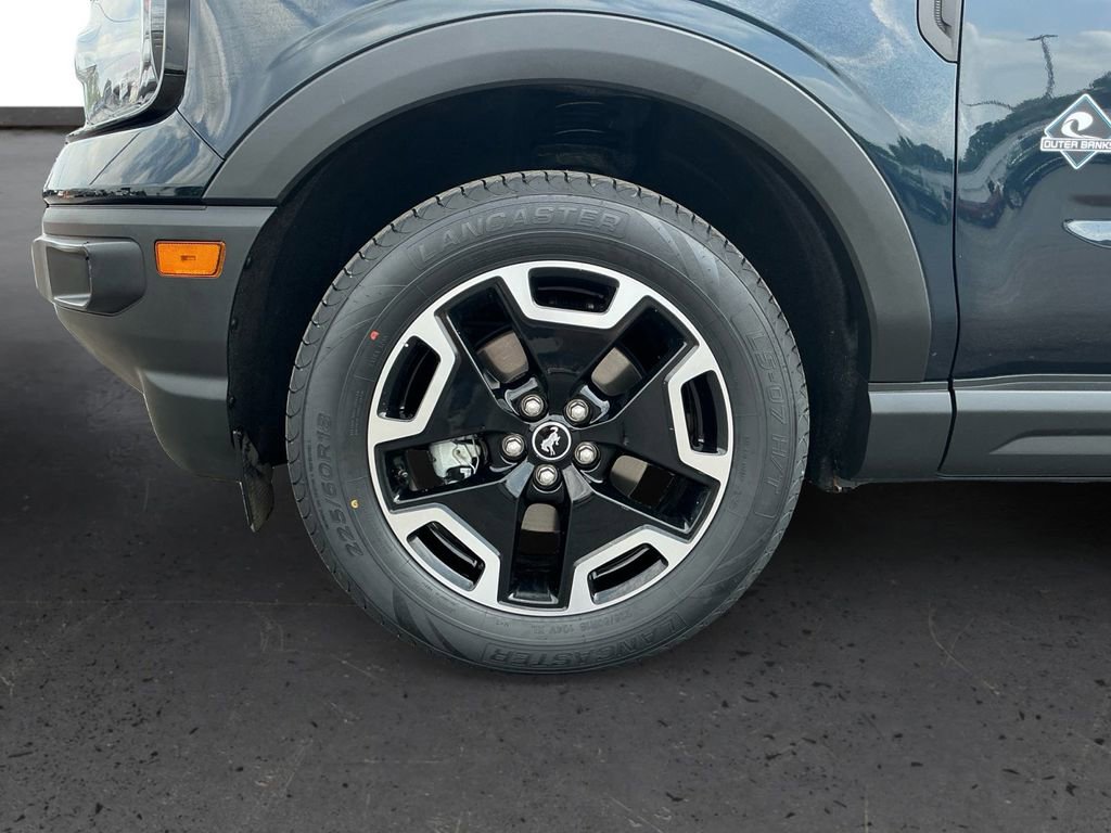 Used 2023 Ford Bronco Sport Outer Banks AWD/4WD image 13