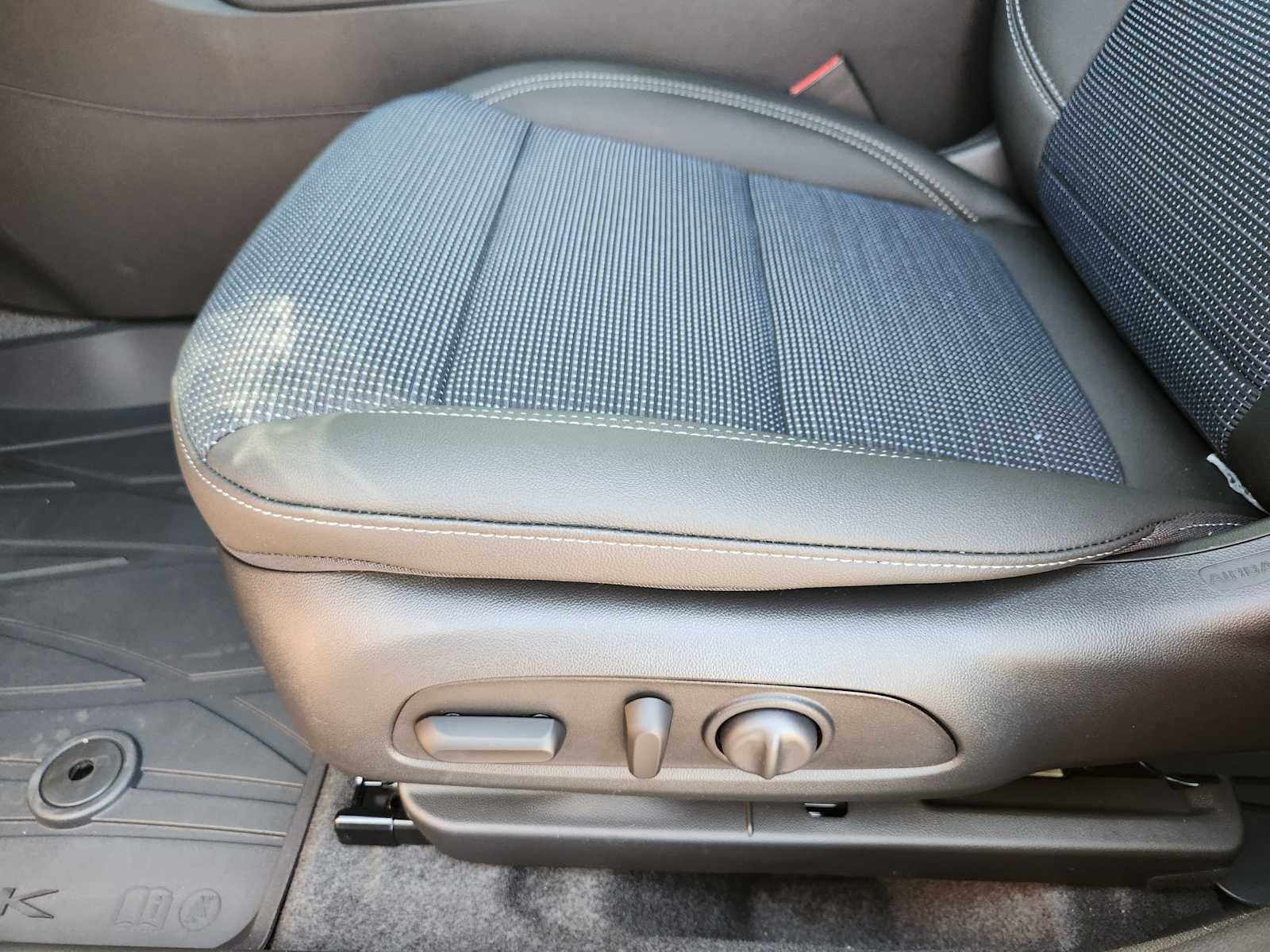 New 2026 Buick Envista Preferred w/ Convenience I Package FWD image 8