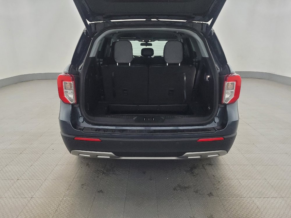 Used 2022 Ford Explorer XLT w/ Equipment Group 202A image 29