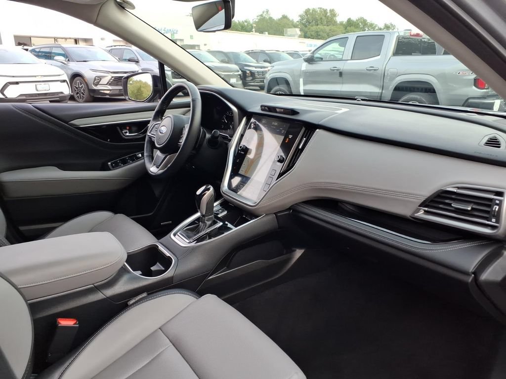 Used 2025 Subaru Outback Limited w/ Popular Package #2 AWD/4WD image 20