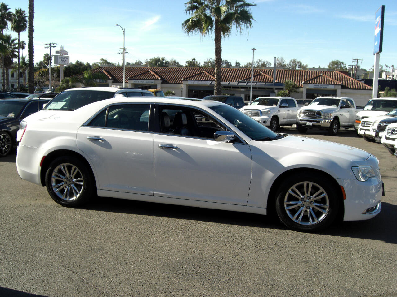 Used 2016 Chrysler 300 C image 14