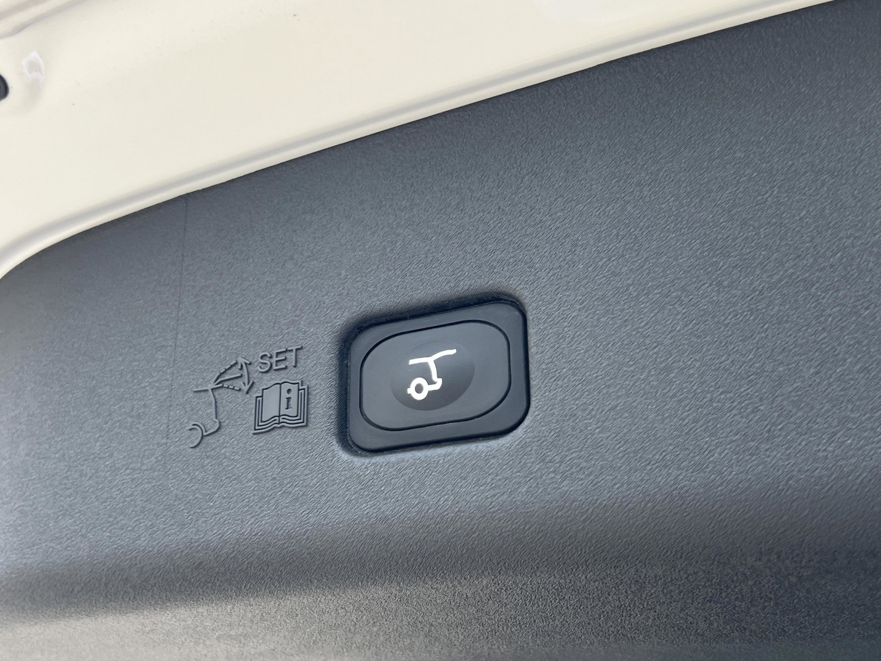 New 2026 Lincoln Nautilus Reserve AWD/4WD image 30