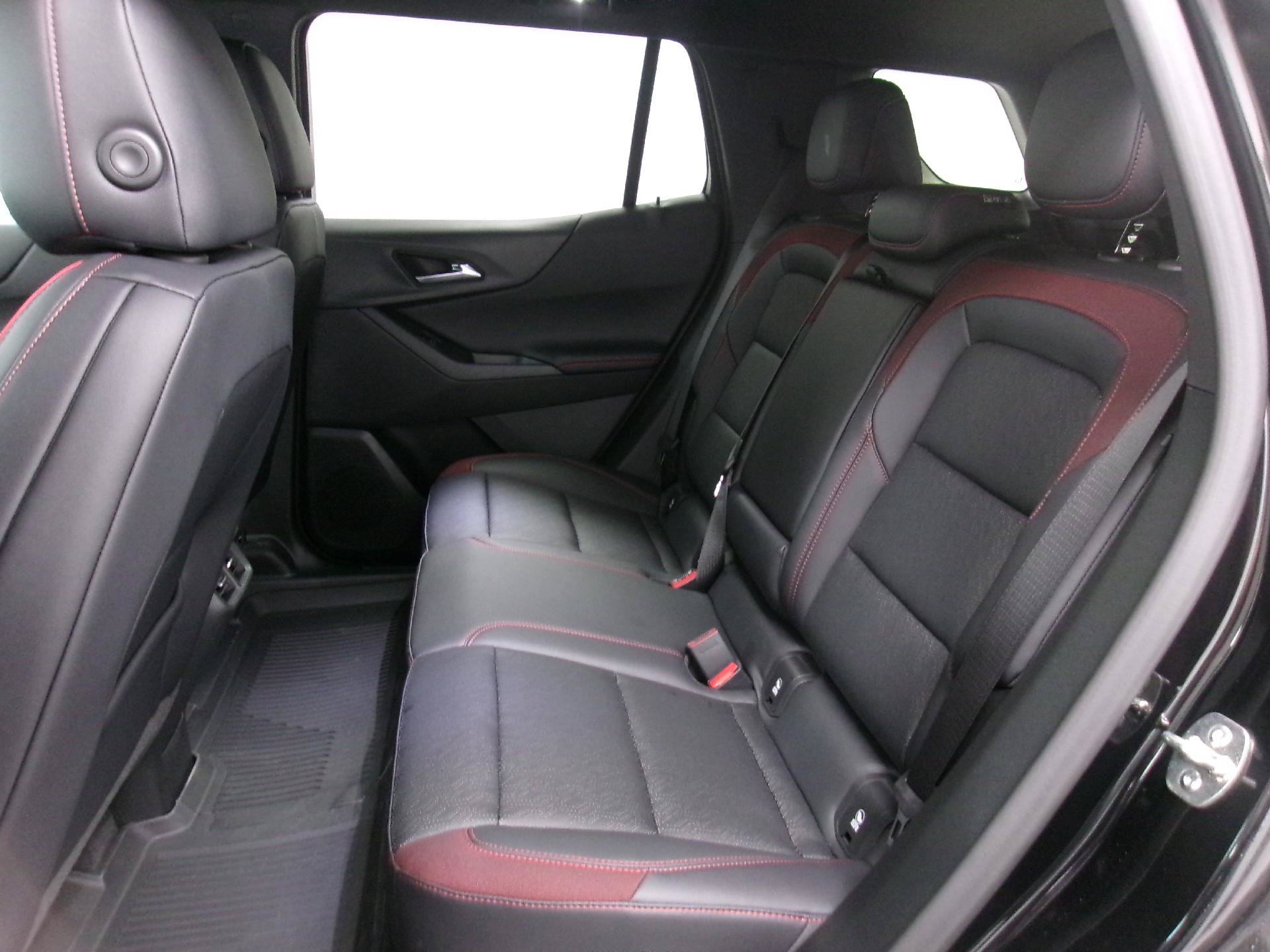 New 2027 Chevrolet Equinox RS w/ Safety and Technology Package AWD/4WD image 11