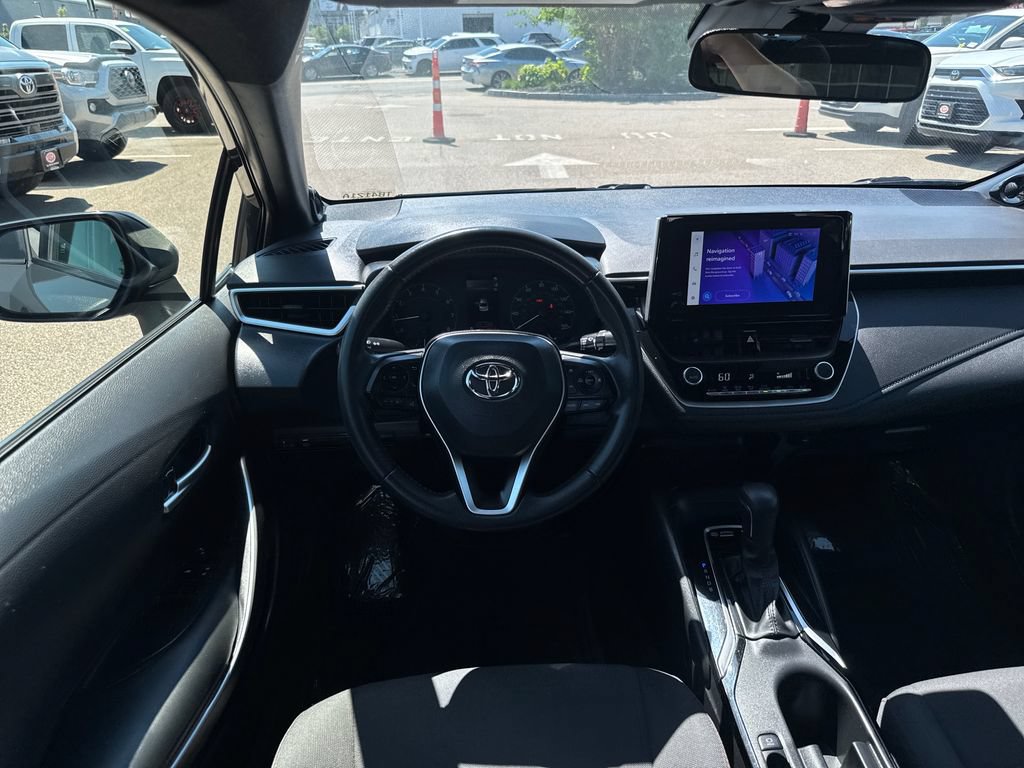 Used 2023 Toyota Corolla SE w/ SE Premium Package FWD image 11