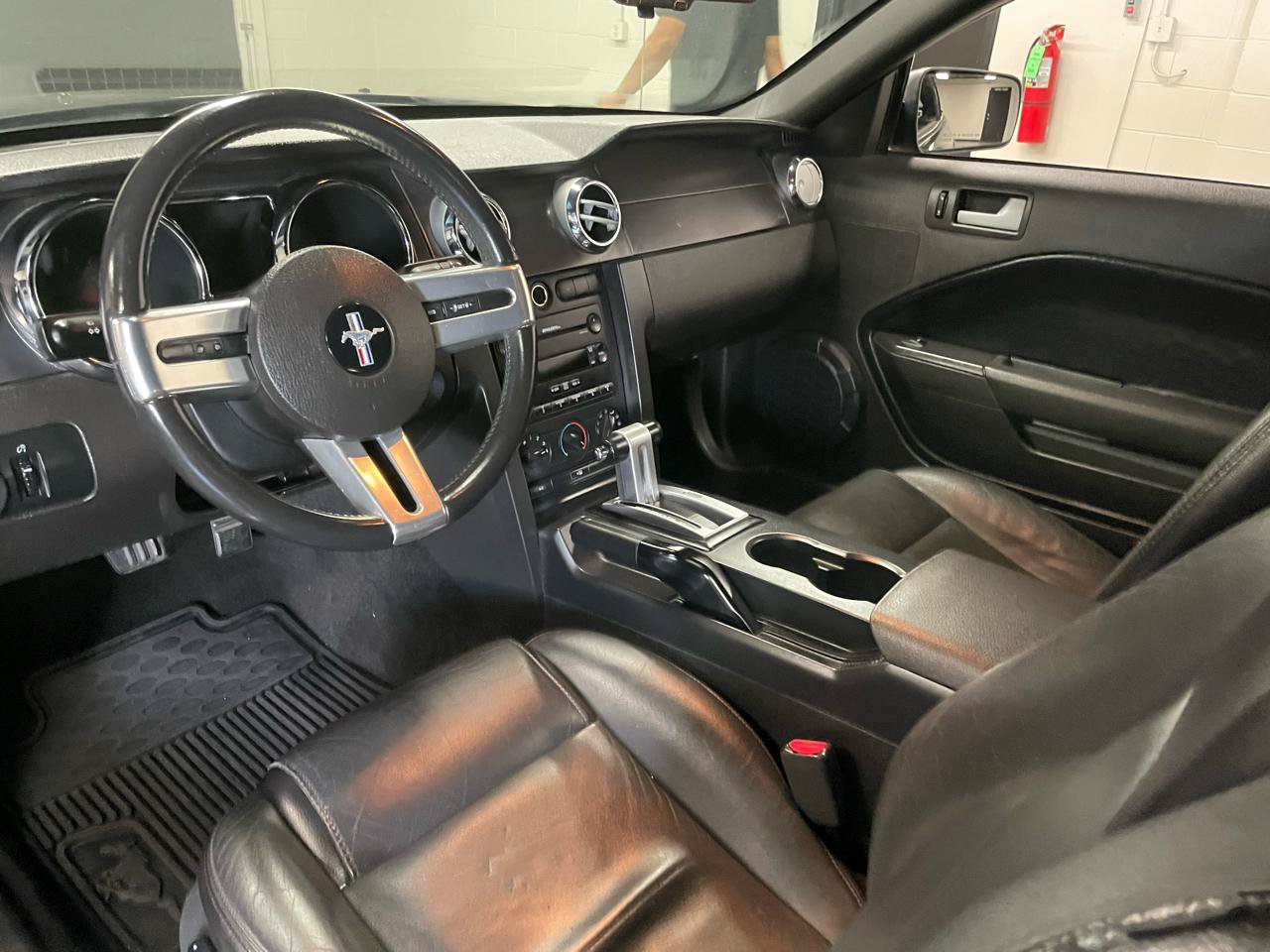 Used 2007 Ford Mustang Convertible RWD image 13