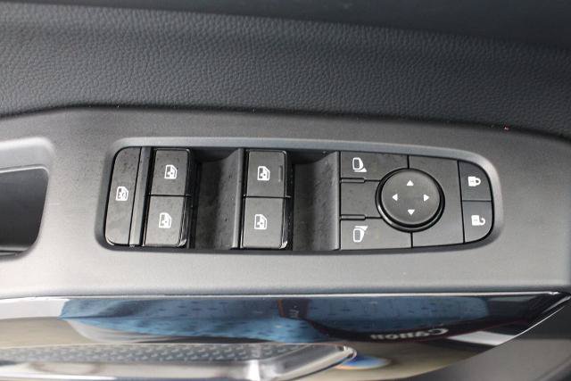 Certified 2026 Nissan Pathfinder SV FWD image 17
