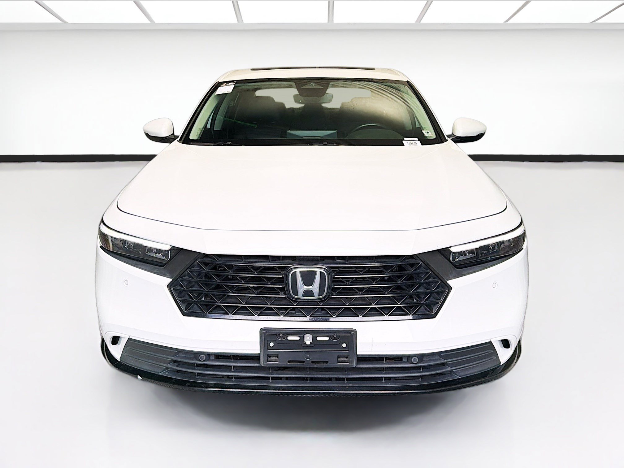 Used 2024 Honda Accord EX-L image 2