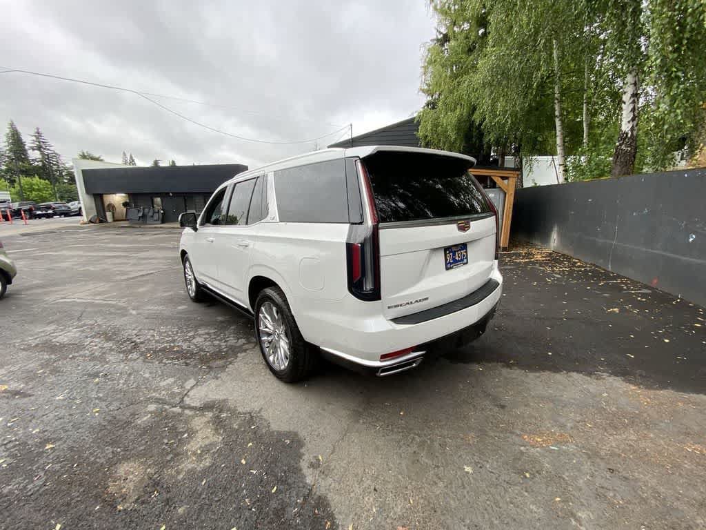 Used 2021 Cadillac Escalade Premium Luxury w/ Driver Assist Tech Package AWD/4WD image 4