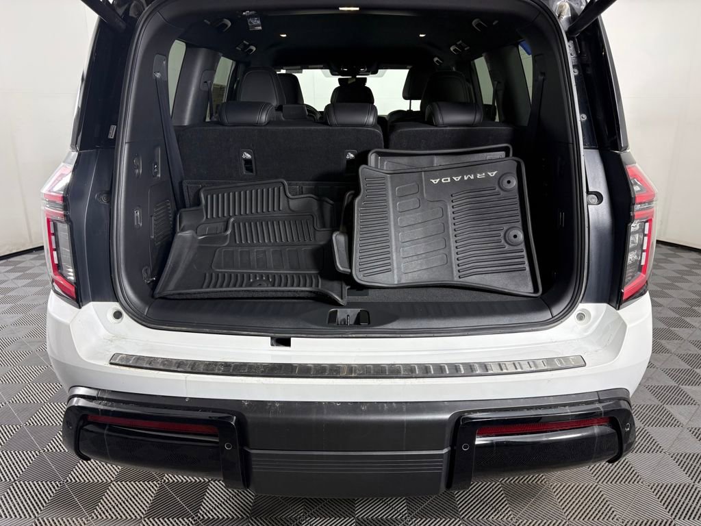 Used 2025 Nissan Armada PRO-4X image 33