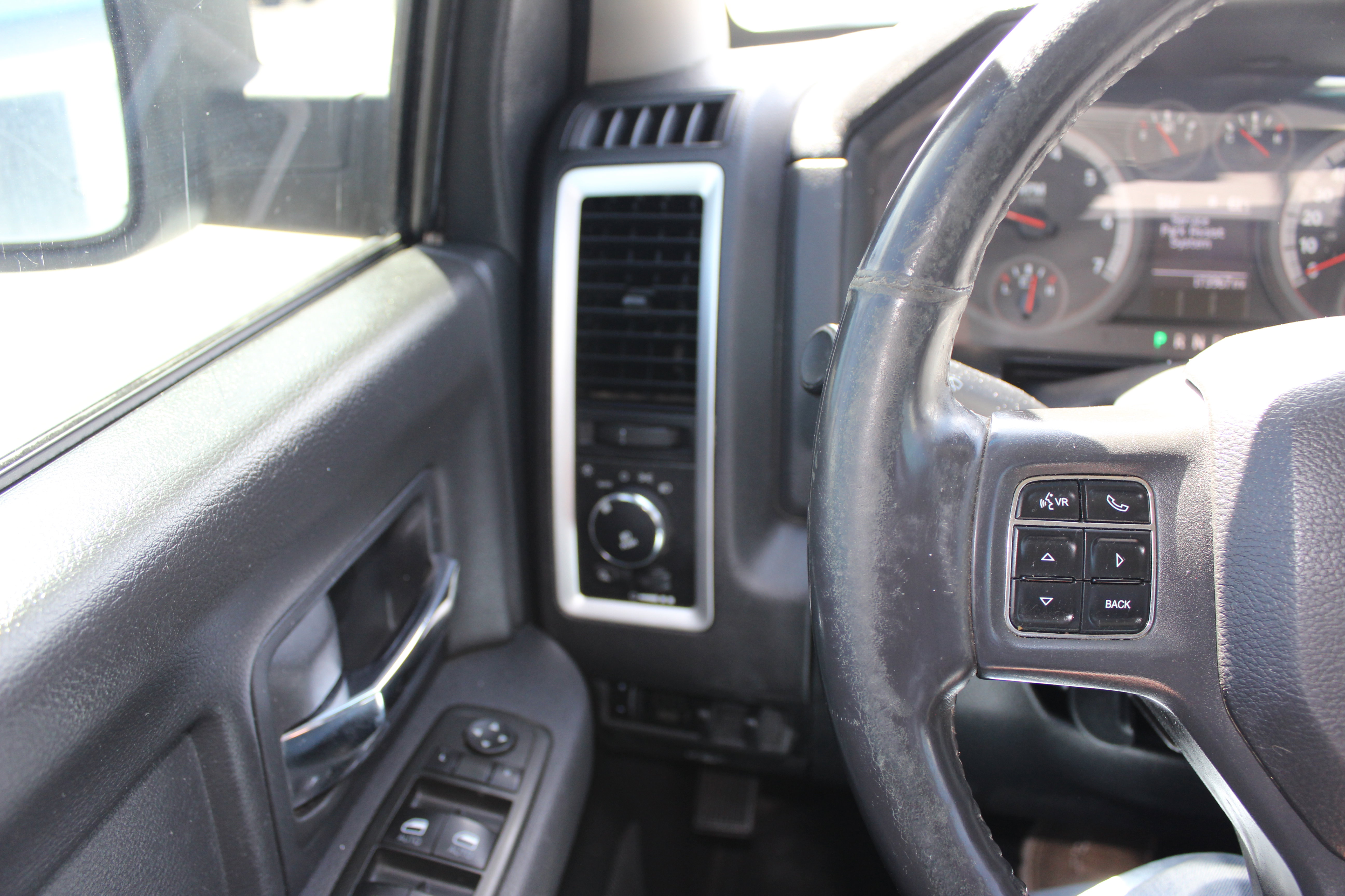 Used 2012 RAM 1500 Sport w/ Sport Premium Group AWD/4WD image 9