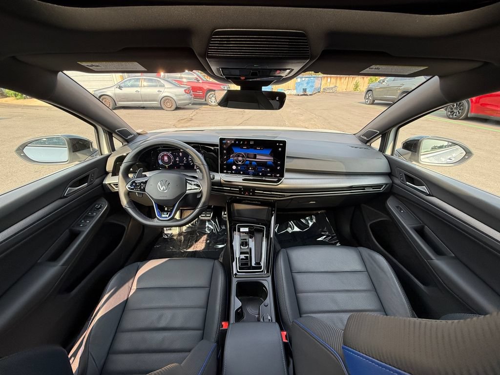 Used 2026 Volkswagen Golf AWD/4WD image 24