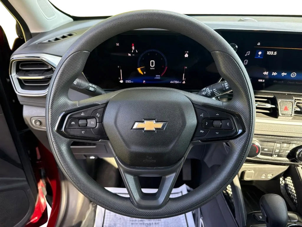 Used 2025 Chevrolet TrailBlazer LT FWD image 15