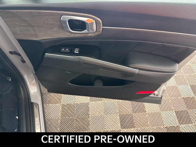 Certified 2023 Kia Sorento SX Prestige AWD/4WD image 33