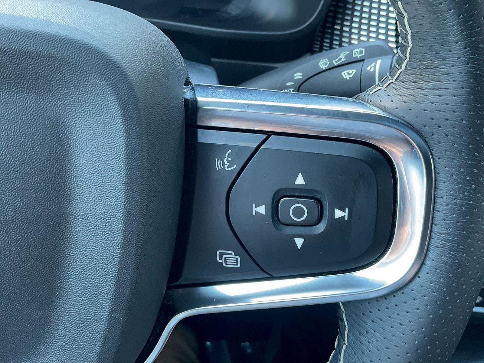 Used 2021 Volvo XC40 P8 Recharge w/ Advanced Package image 25