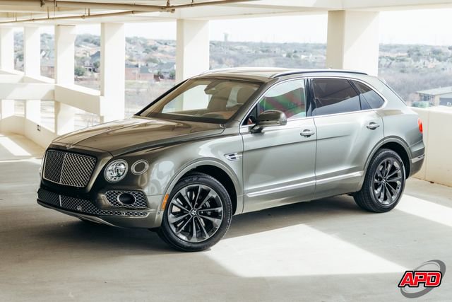 Used 2017 Bentley Bentayga image 43