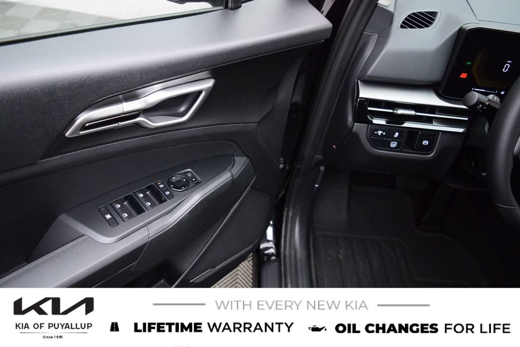 New 2027 Kia Sportage LX FWD image 28