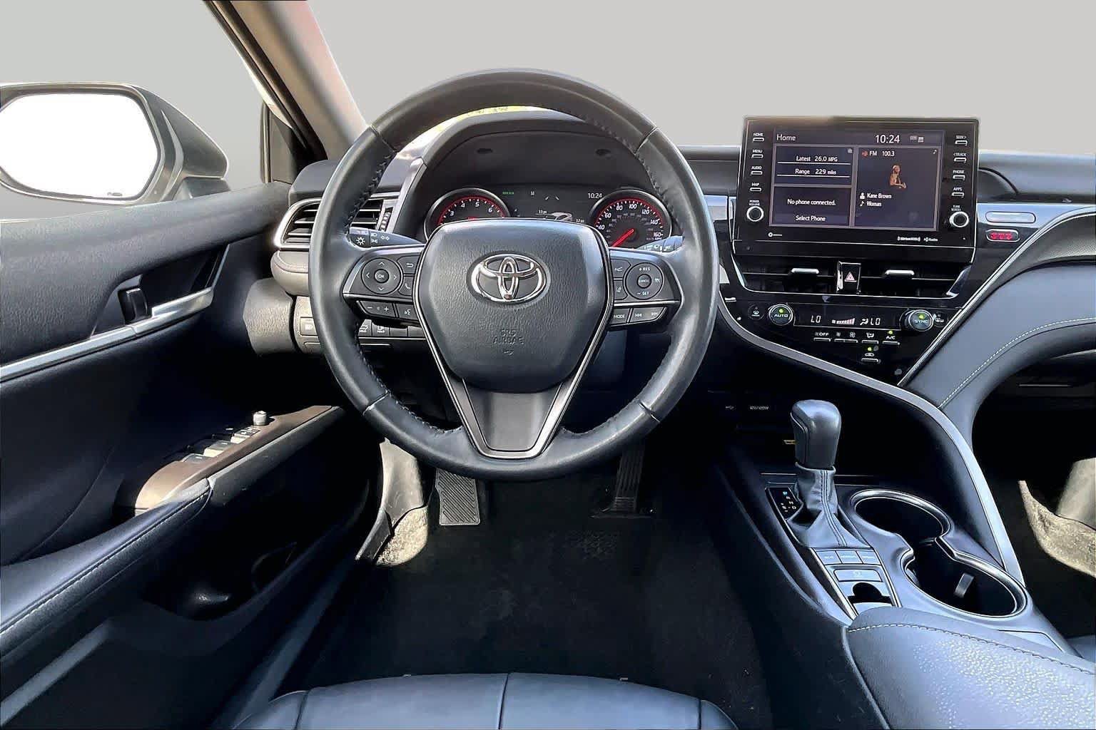Used 2023 Toyota Camry XSE FWD image 6