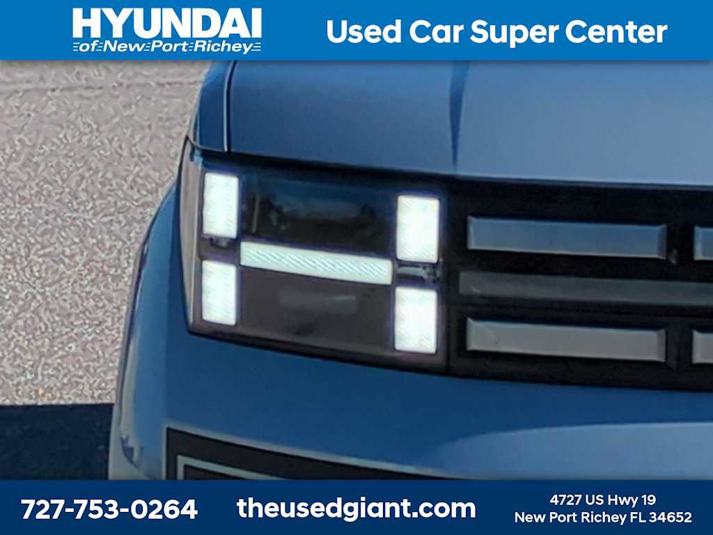 Used 2025 Hyundai Santa Fe SEL FWD image 9