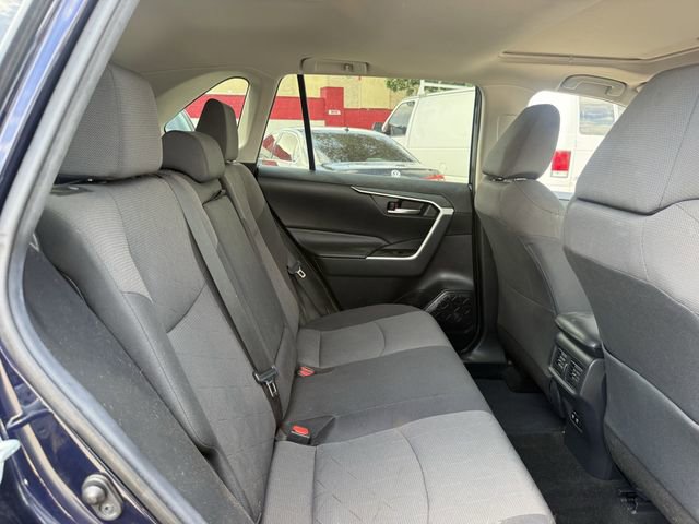 Used 2019 Toyota RAV4 XLE FWD image 31