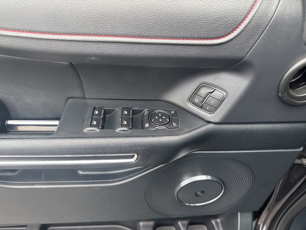 Used 2022 Ford Expedition Max Limited image 34