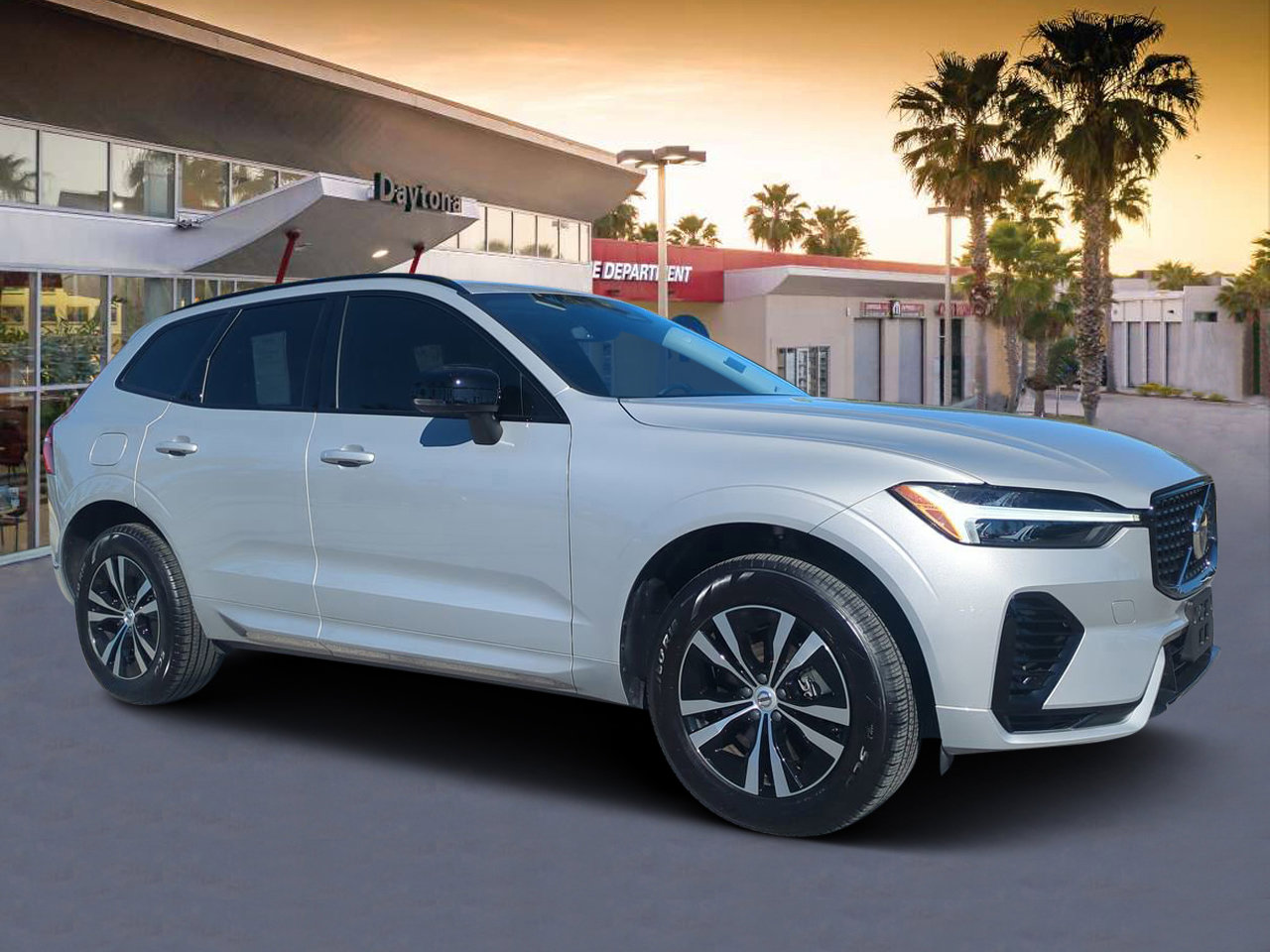 Used 2025 Volvo XC60 T8 Core w/ Protection Package Premier image 1