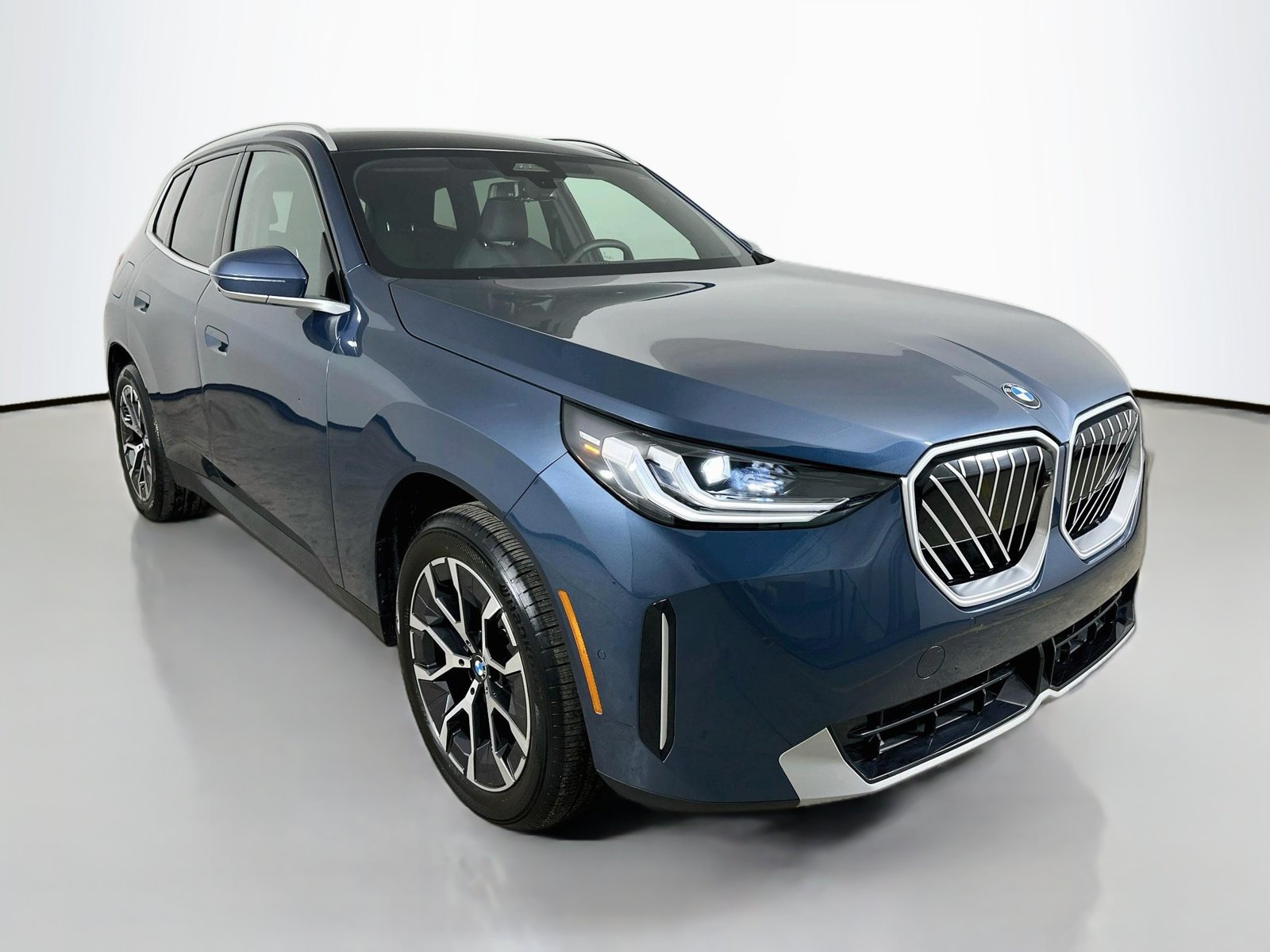 New 2026 BMW X3 xDrive30i AWD/4WD image 3