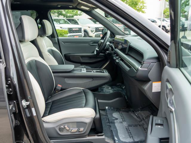 Certified 2024 Kia EV9 GT-Line AWD/4WD image 10