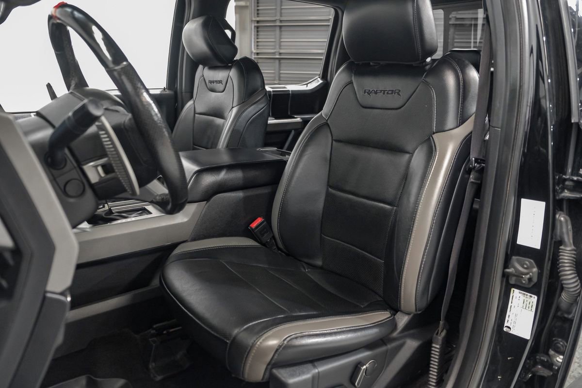 Used 2018 Ford F150 Raptor w/ Equipment Group 802A Luxury image 32