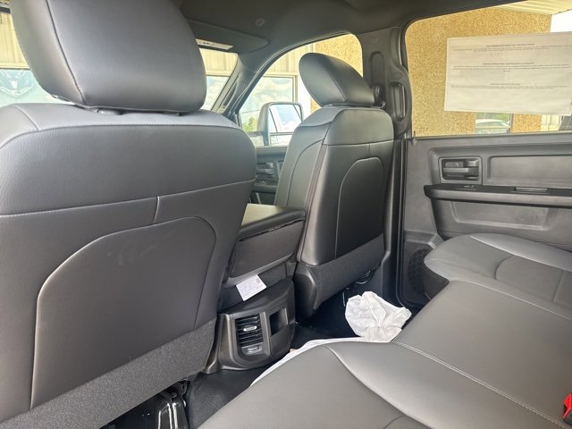 New 2025 RAM 5500 Tradesman image 39
