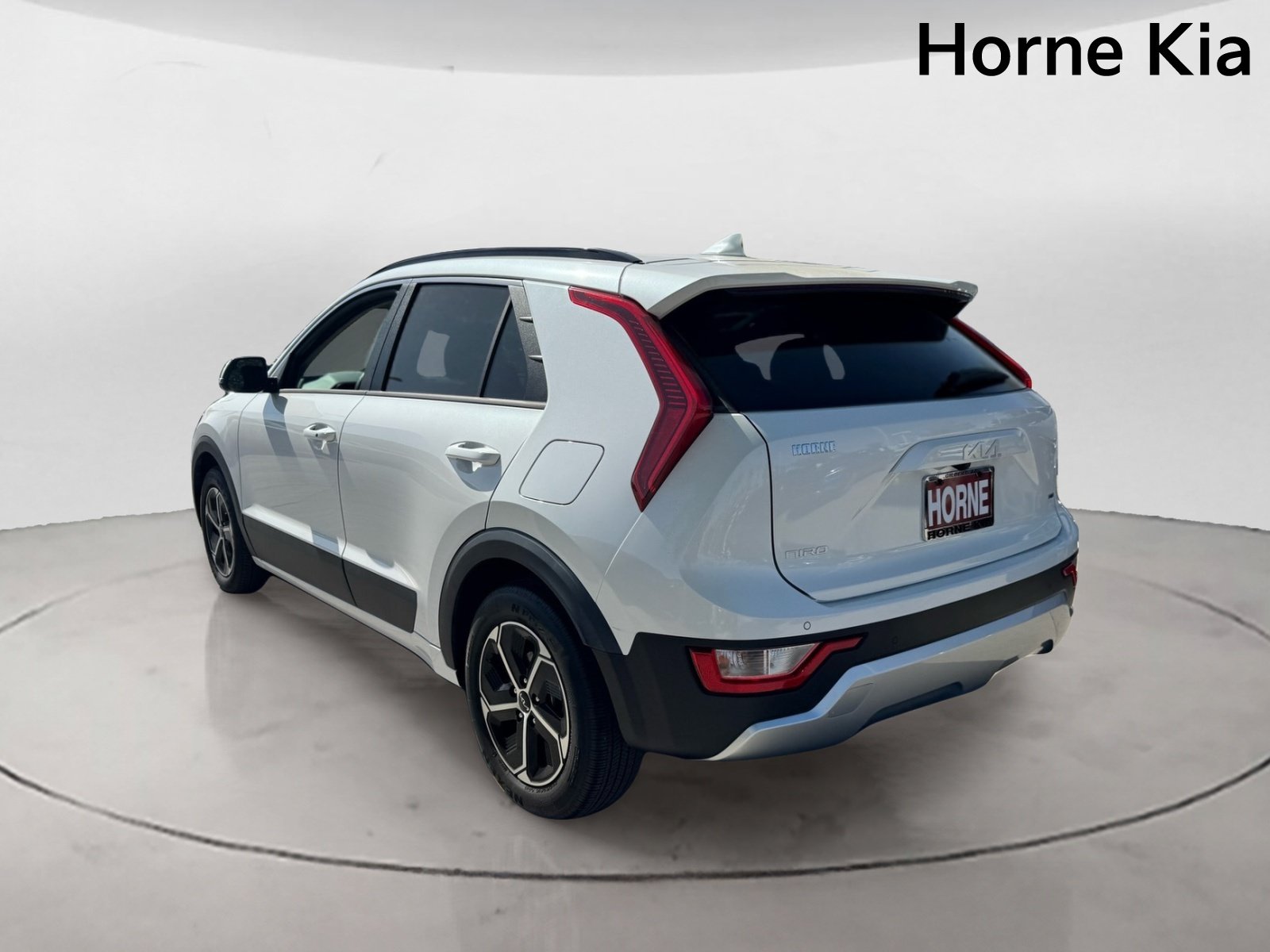Certified 2024 Kia Niro EX FWD image 5