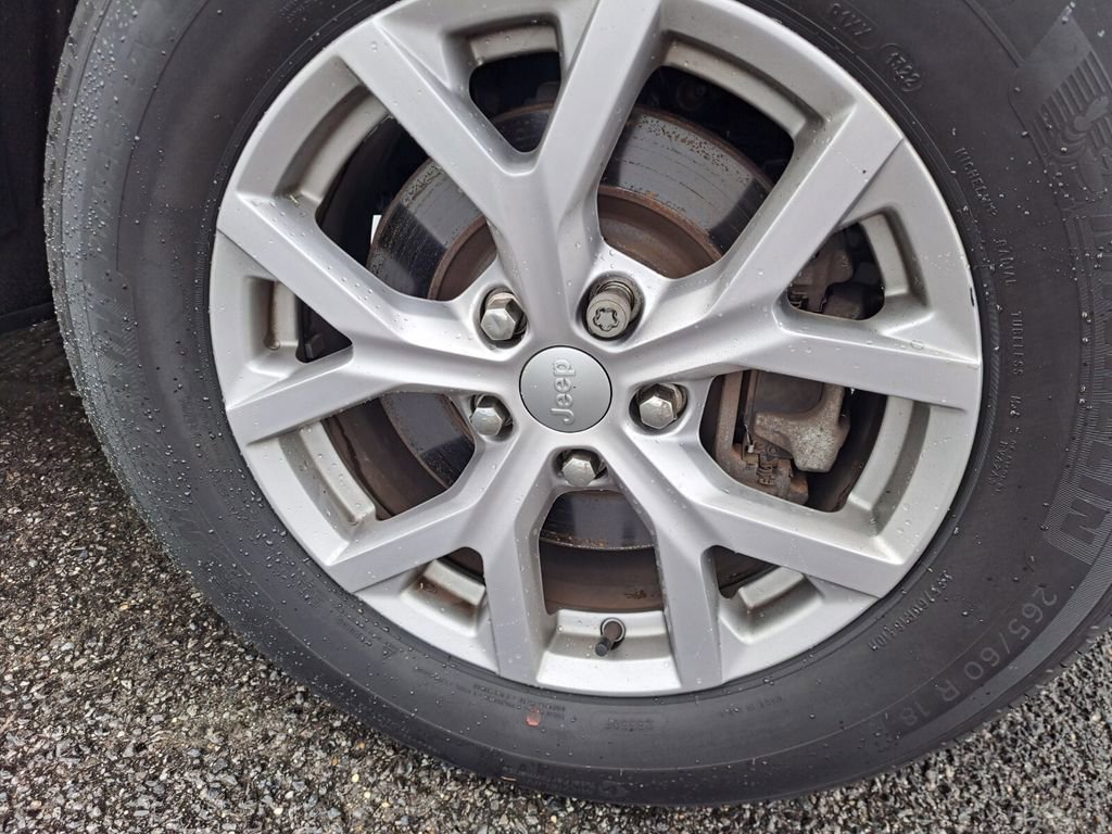 Used 2022 Jeep Grand Cherokee L Limited image 28