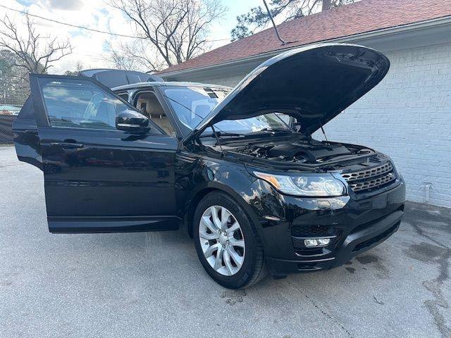Used 2016 Land Rover Range Rover Sport SE image 9