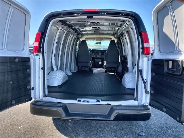 New 2025 Chevrolet Express 2500 Work Van image 20