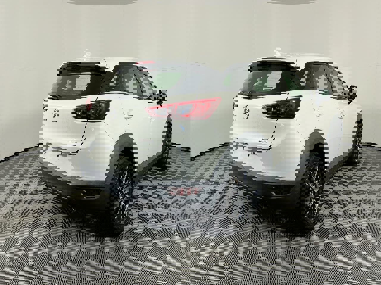 Used 2018 MAZDA CX-3 Touring image 3