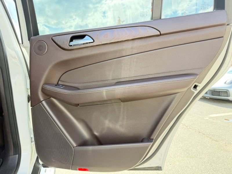 Used 2018 Mercedes-Benz GLS 450 4MATIC image 26