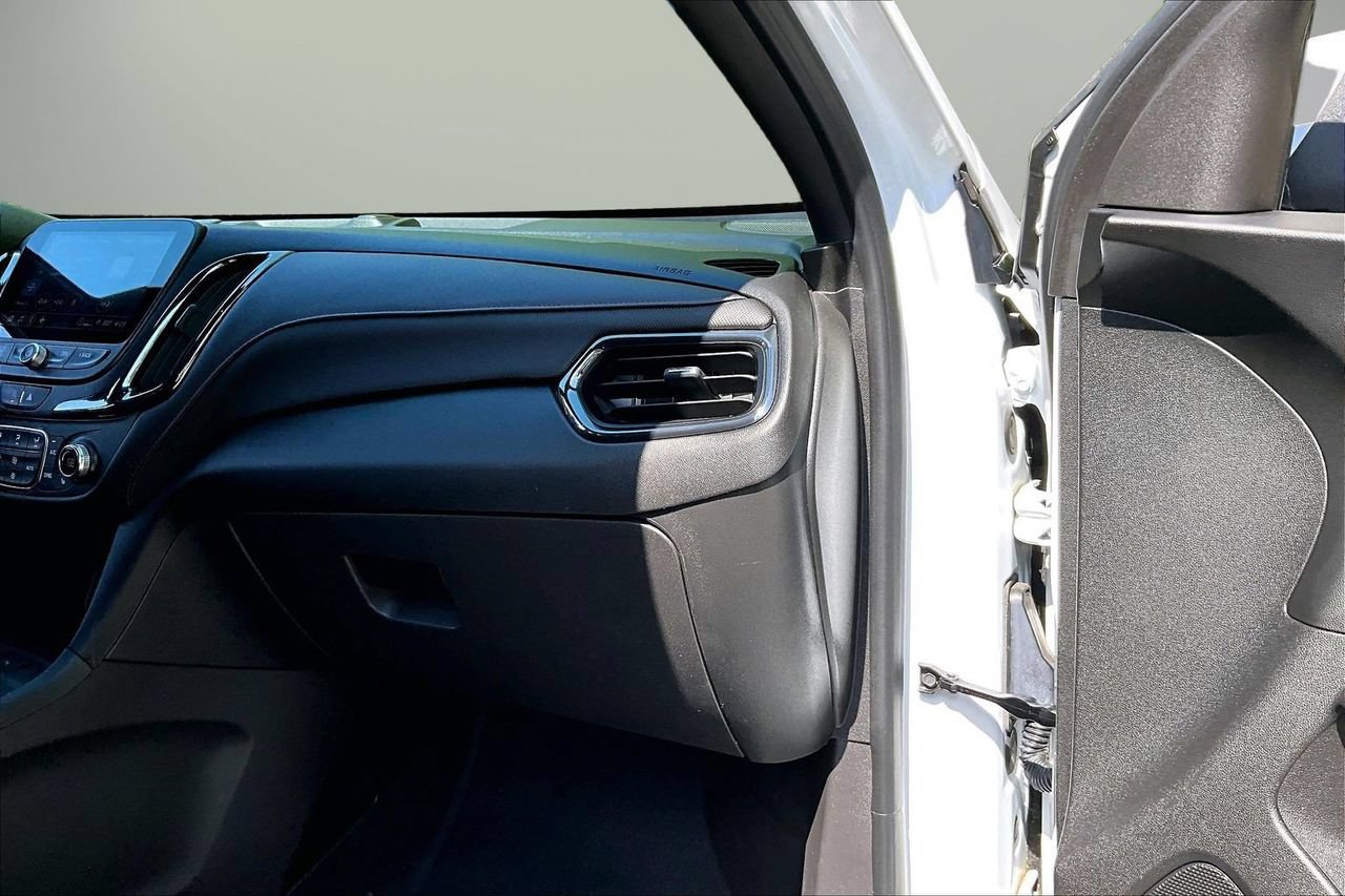 Used 2024 Chevrolet Equinox RS FWD image 18