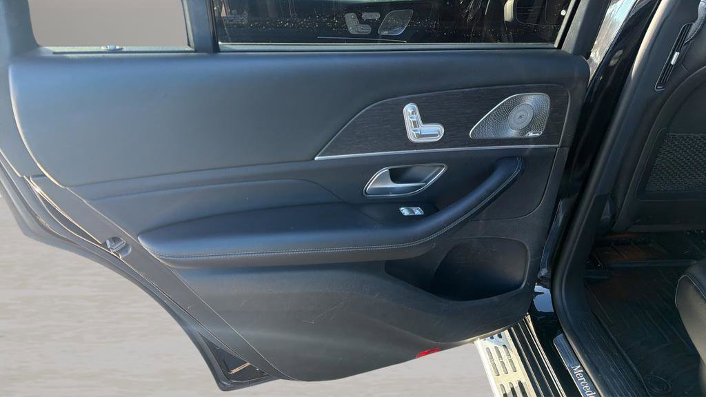 Used 2020 Mercedes-Benz GLS 450 4MATIC image 21