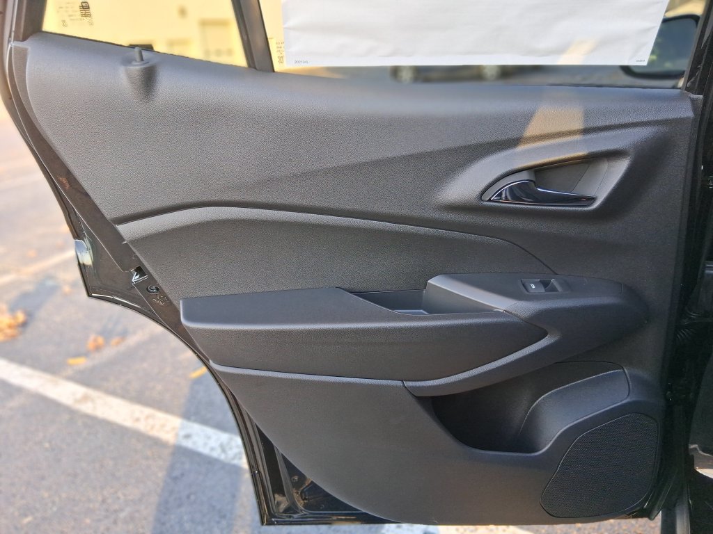New 2026 Chevrolet Trax LT w/ Sunroof Package FWD image 16