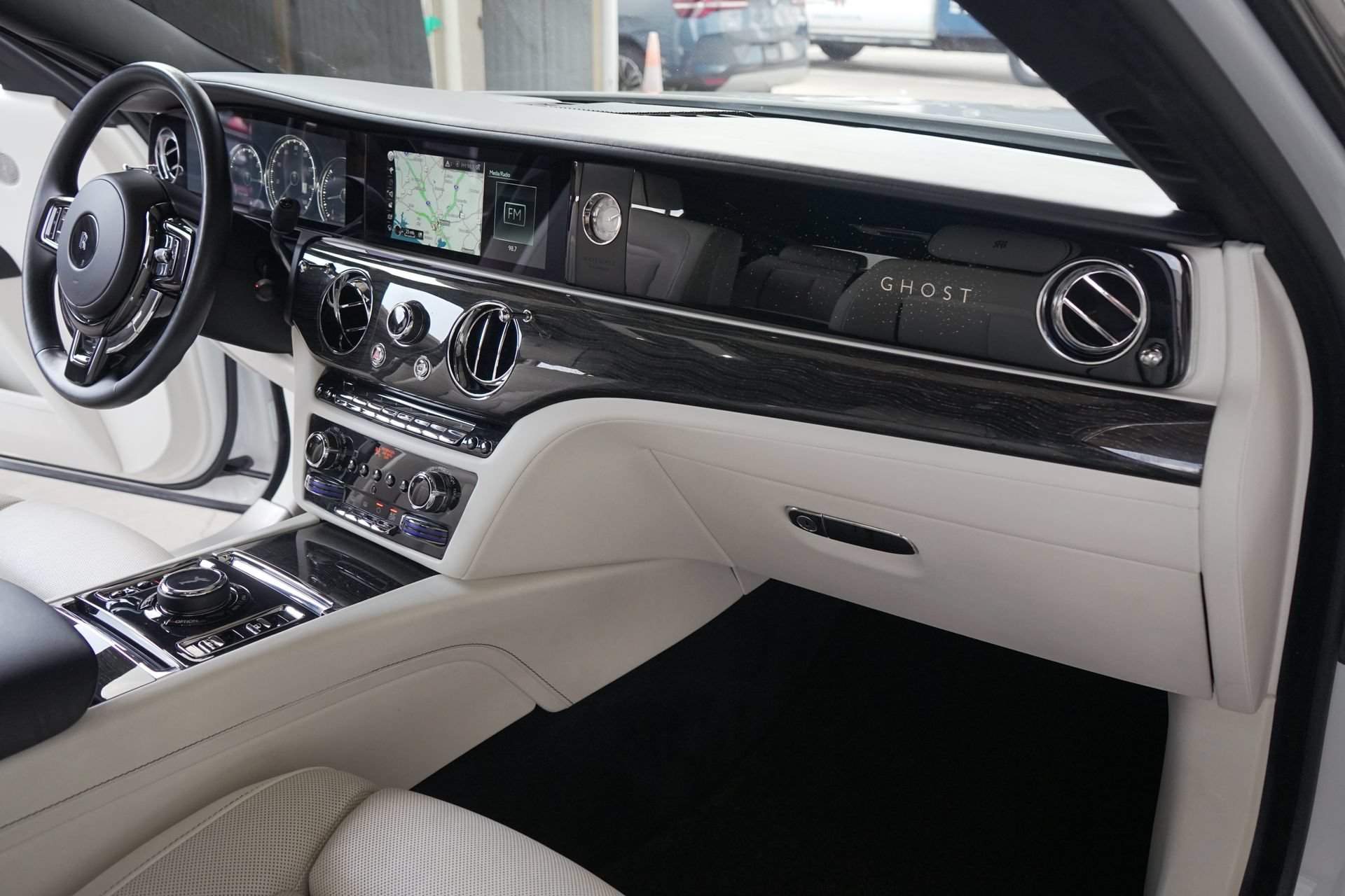 Used 2021 Rolls-Royce Ghost AWD/4WD image 10