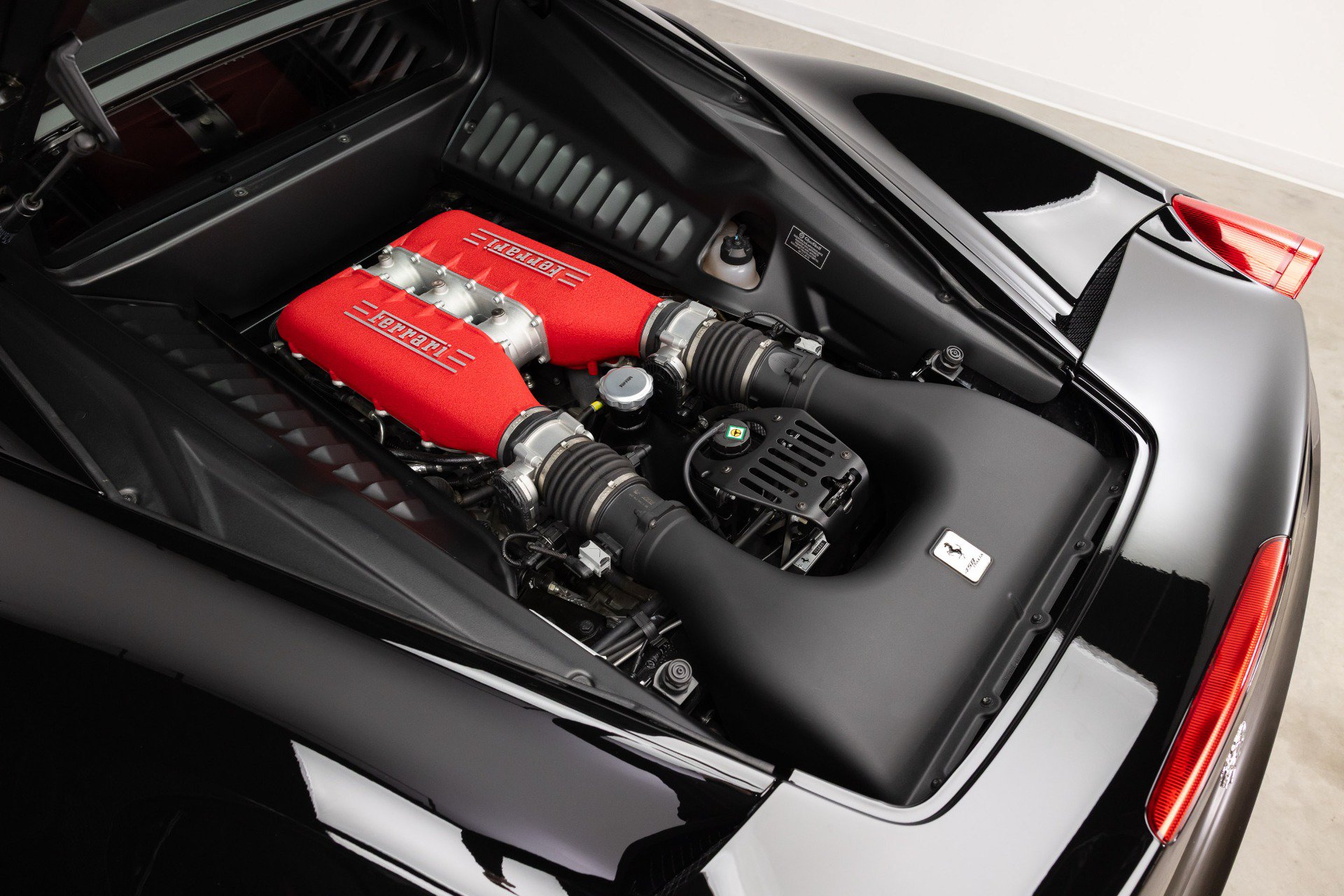 Certified 2015 Ferrari 458 Italia Coupe RWD image 92