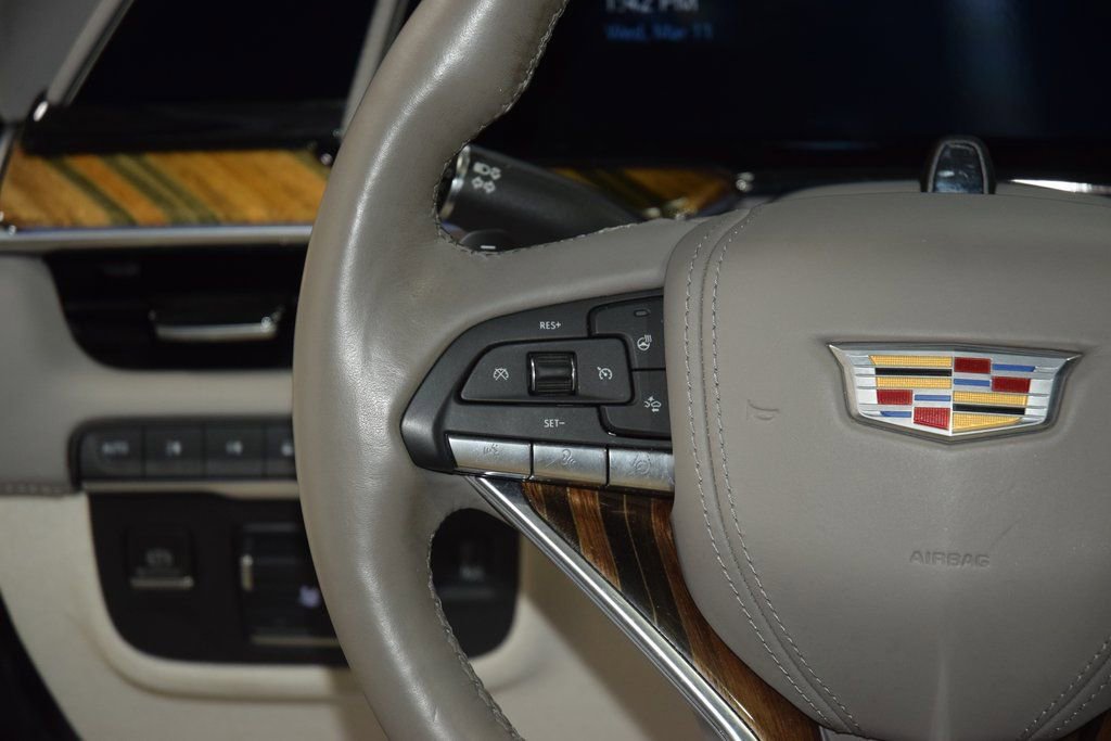 Used 2023 Cadillac Escalade Premium Luxury Platinum image 37