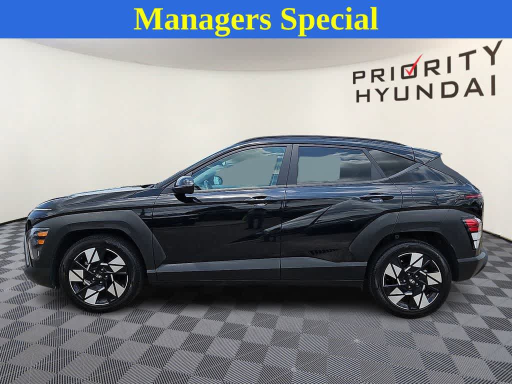 Used 2024 Hyundai Kona SEL FWD image 7