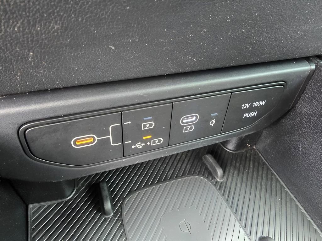Used 2025 Kia K4 EX image 23